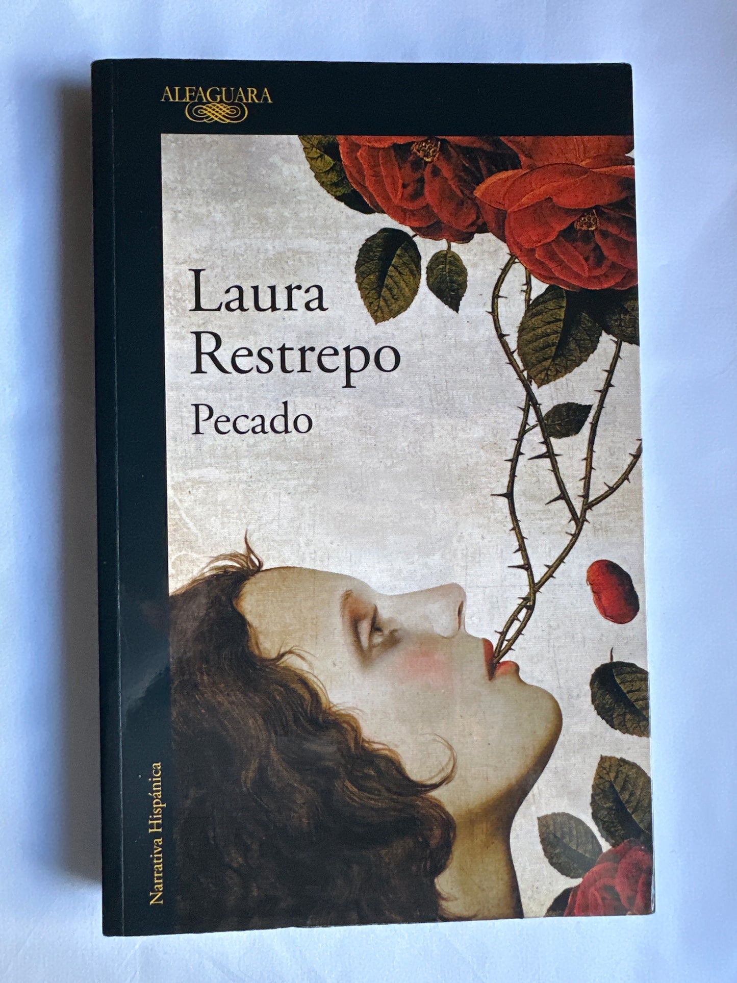 PECADO - Laura Restrepo