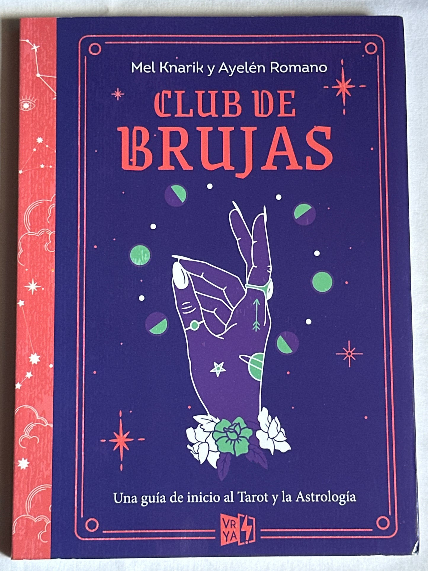 Club de brujas - Mel Knarik, Ayelén Romano