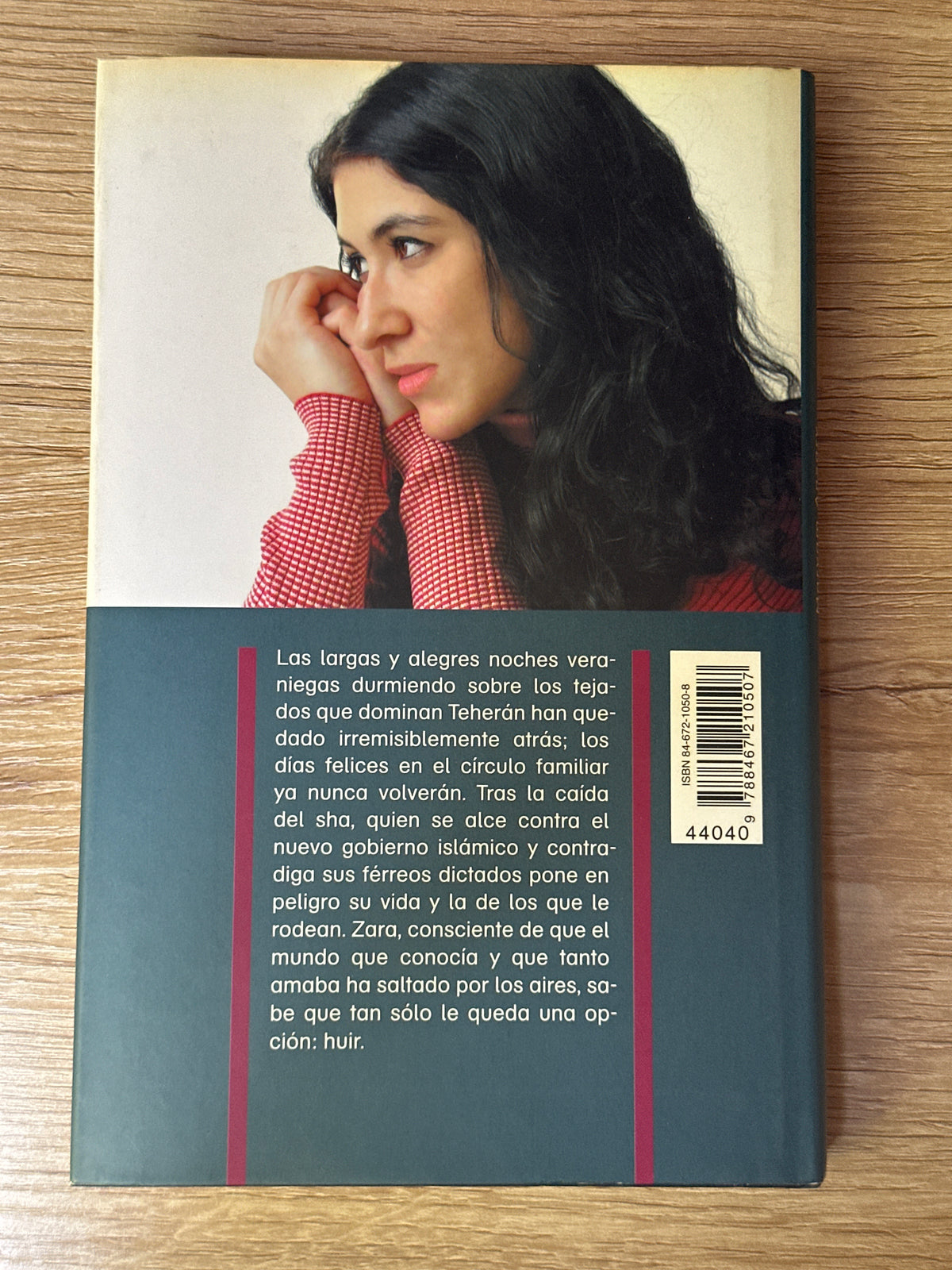 Huye antes del amanecer: historia de una mujer iraní