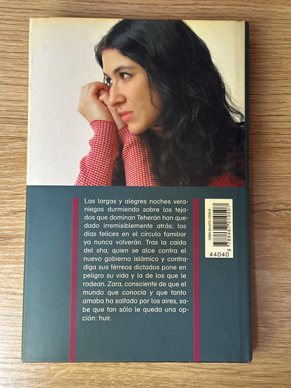 Huye antes del amanecer: historia de una mujer iraní