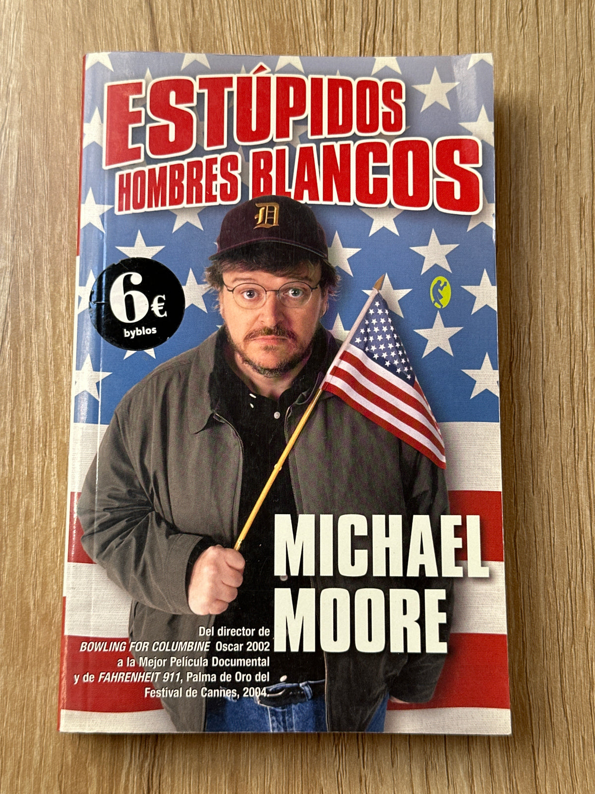 Estúpidos hombres blancos