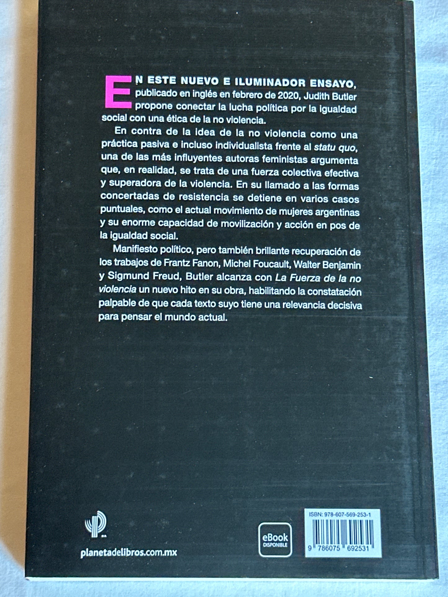 La fuerza de la no violencia - Judith Butler