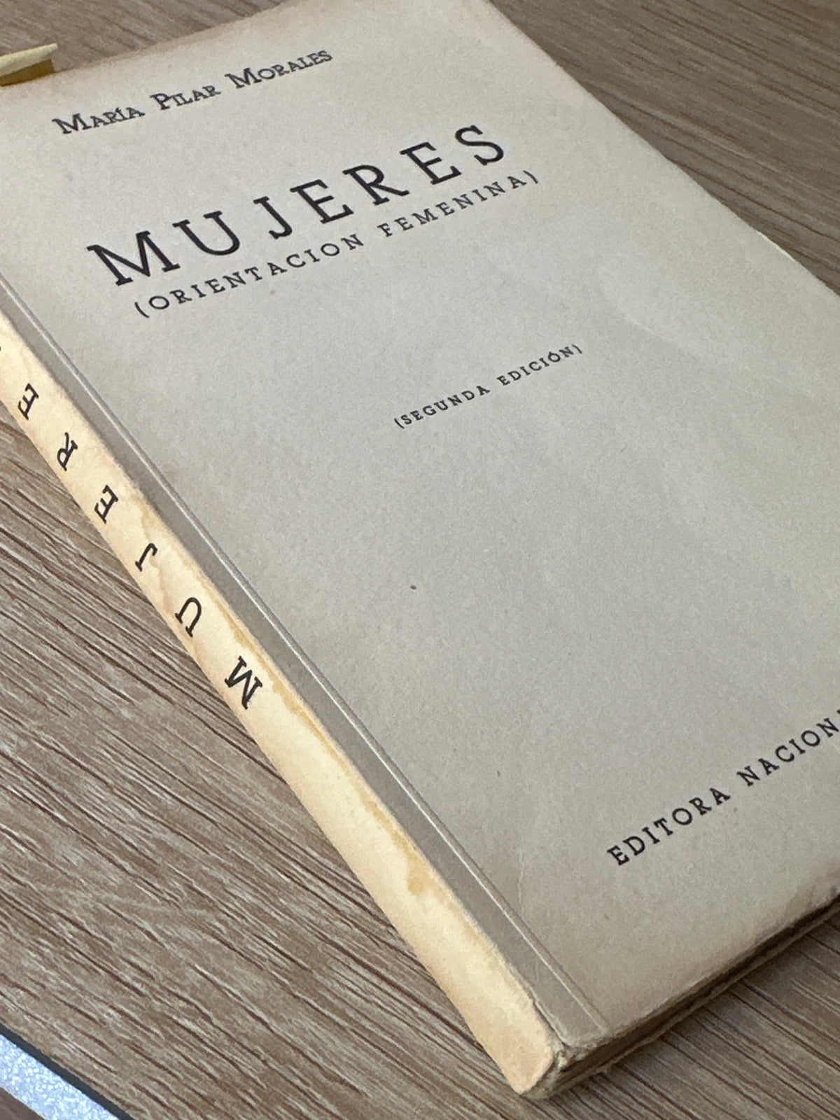 Mujeres: orientación femenina