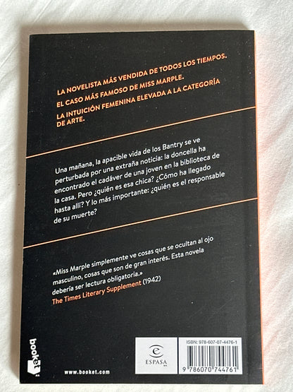 Un cadáver en la biblioteca - Agatha Christie